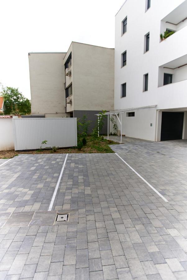 Starlight Bronze Szeged- Exclusive Apartment Exterior photo