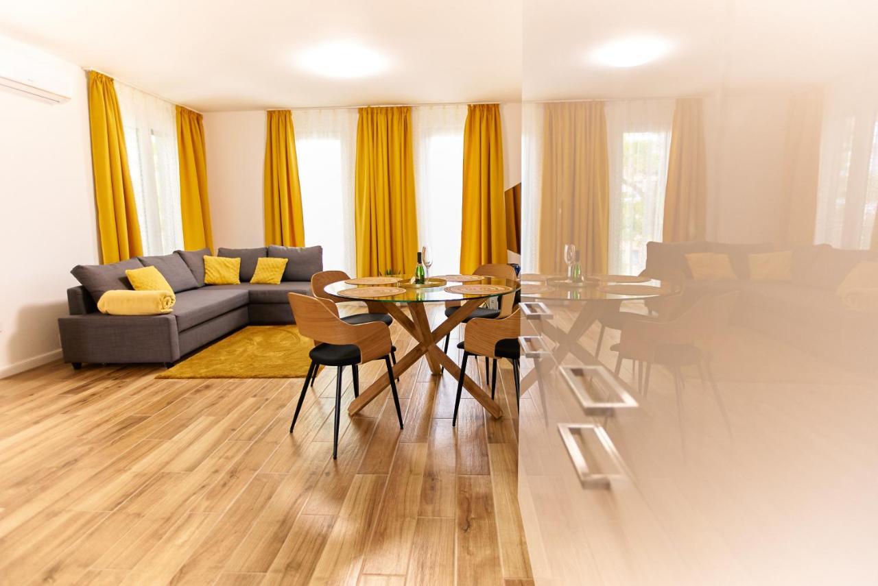 Starlight Bronze Szeged- Exclusive Apartment Exterior photo